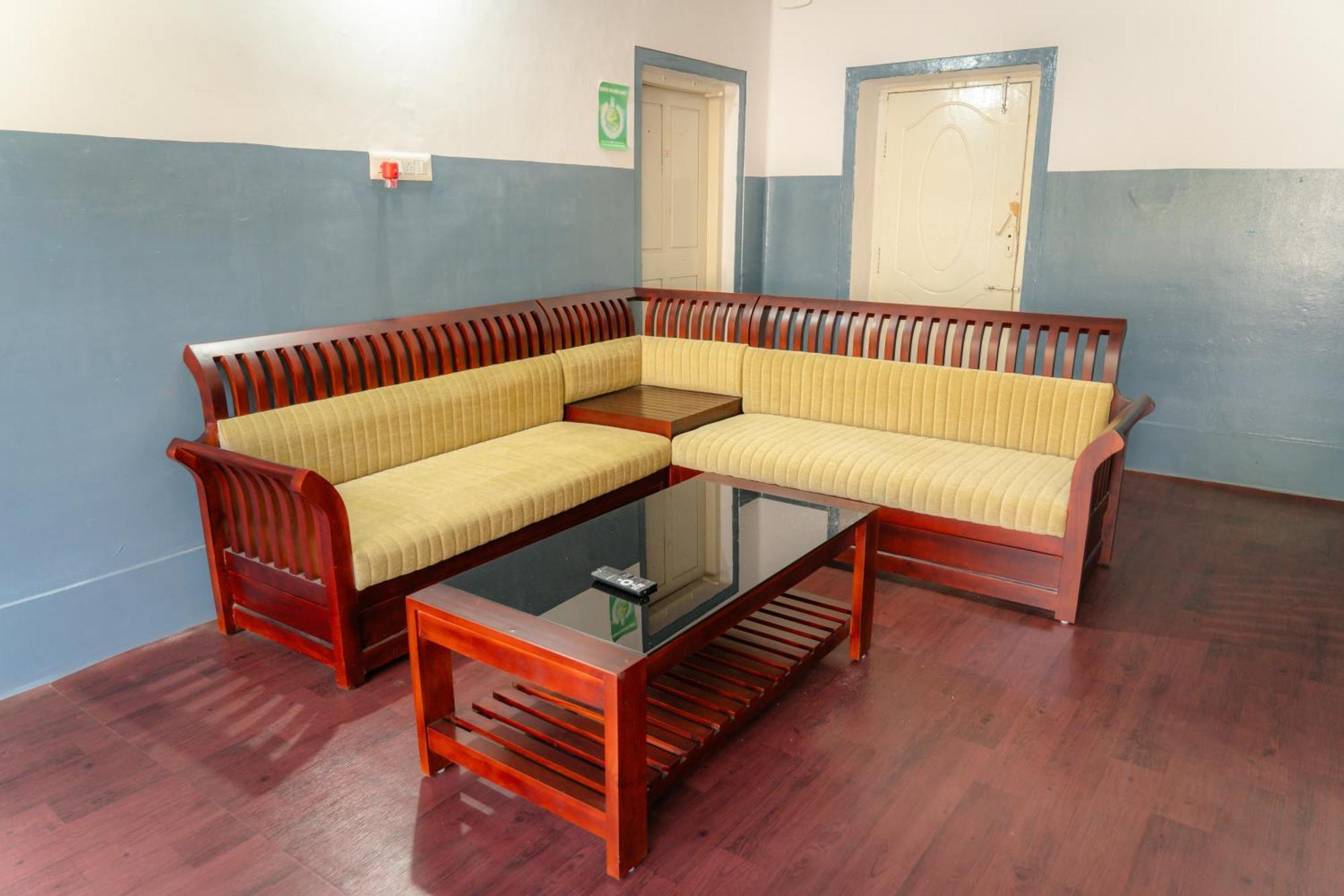 Leo Vishroam Hostel Májszúr Kültér fotó