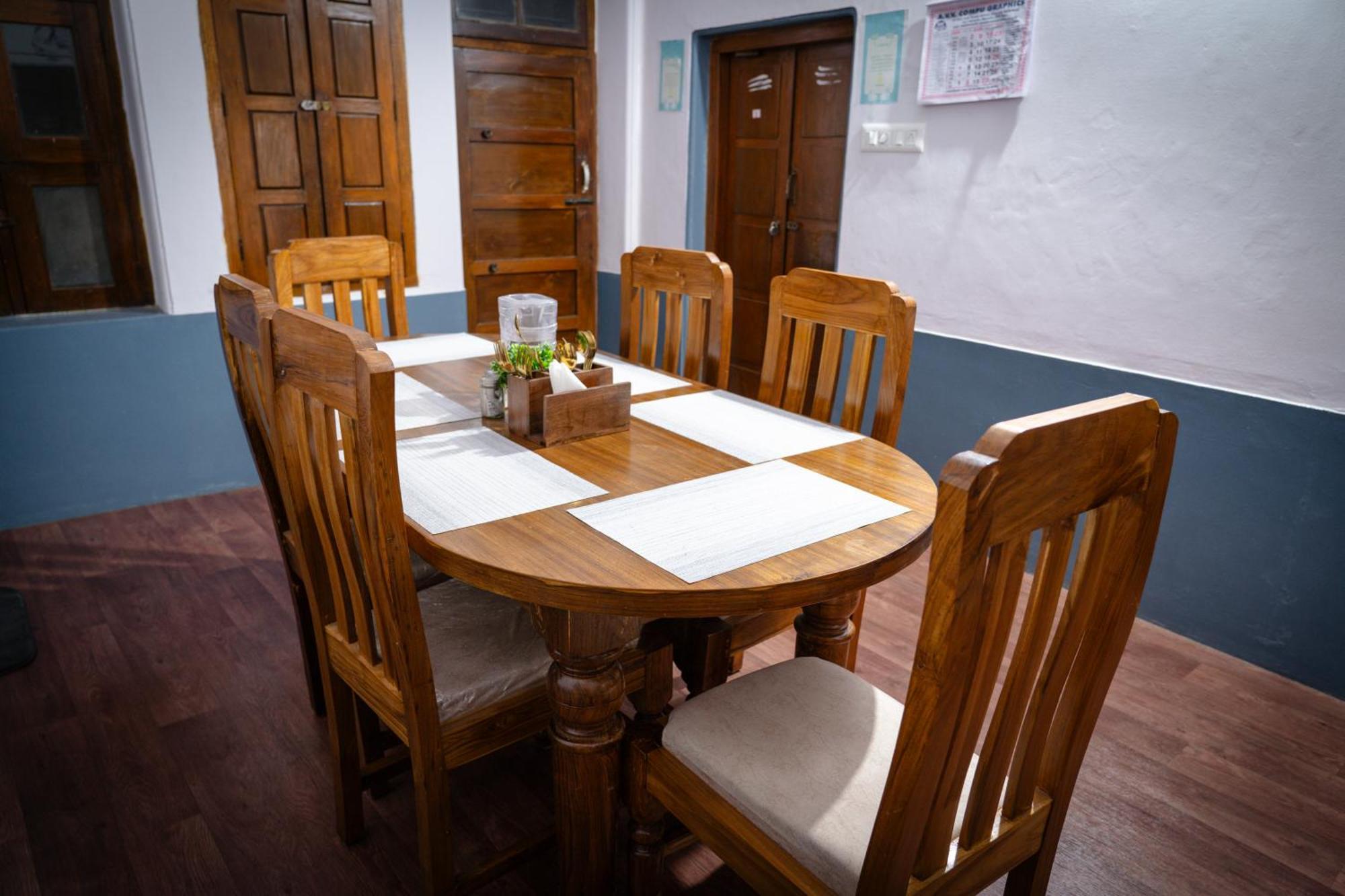 Leo Vishroam Hostel Májszúr Kültér fotó