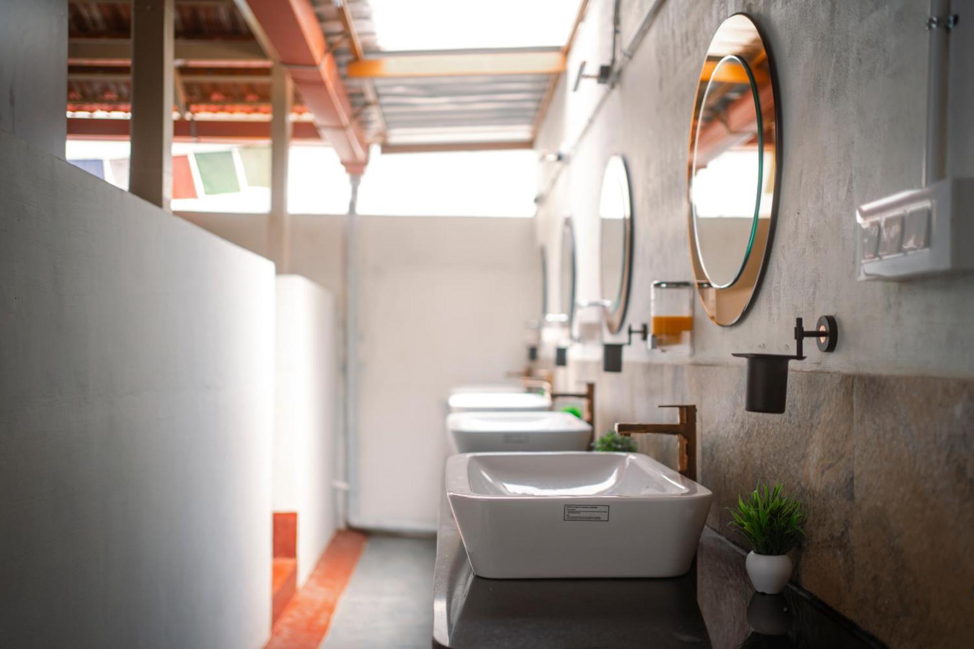 Leo Vishroam Hostel Májszúr Kültér fotó