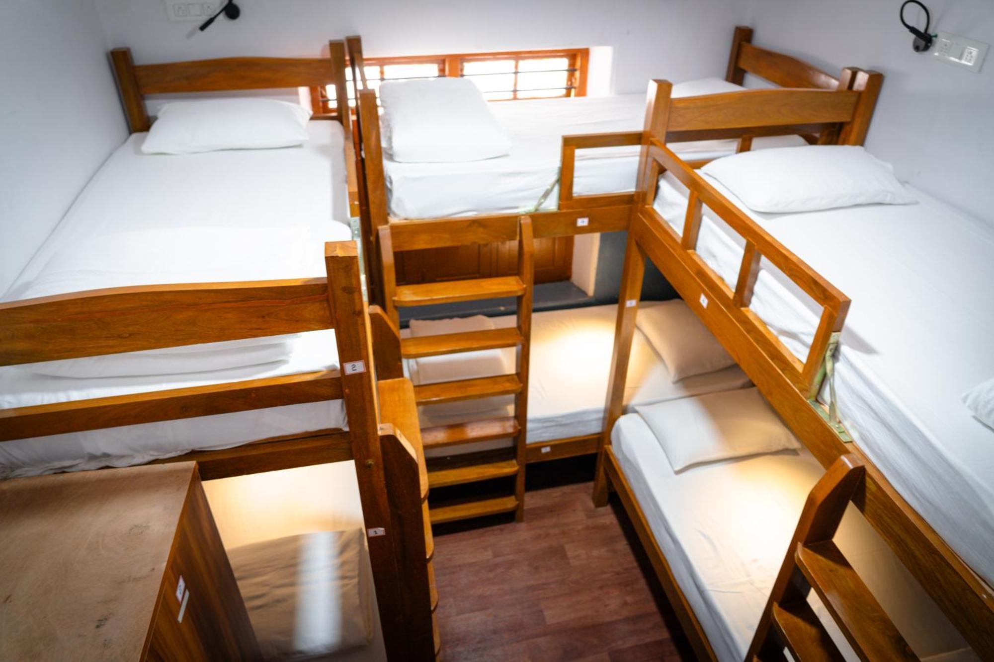 Leo Vishroam Hostel Májszúr Kültér fotó
