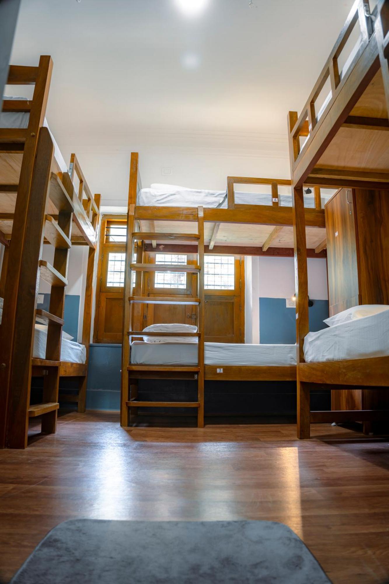 Leo Vishroam Hostel Májszúr Kültér fotó
